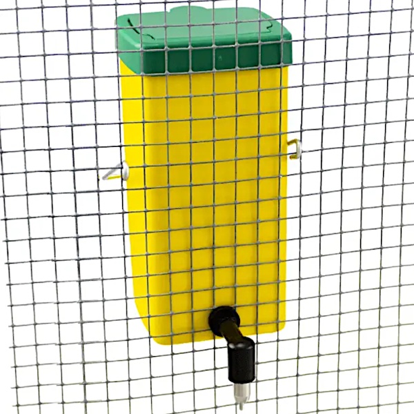 Поилка ниппельная с бачком HobbyFarm 1 л 180 градусов для птиц и кроликов с креплением на клетку