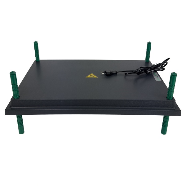 Панель обогревательная HobbyFarm 40х55 см 50 Вт для цыплят