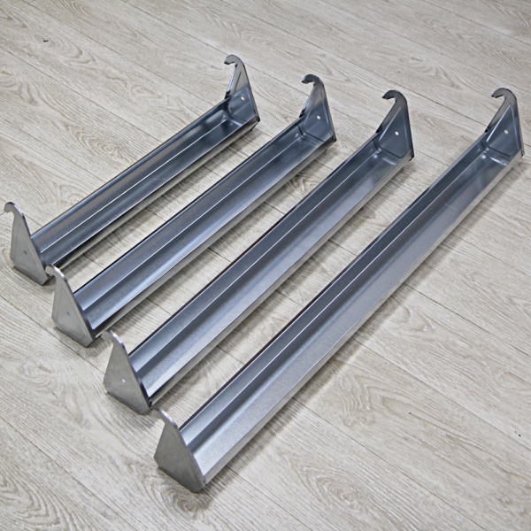 Кормушка навесная 100 см оцинкованная сталь