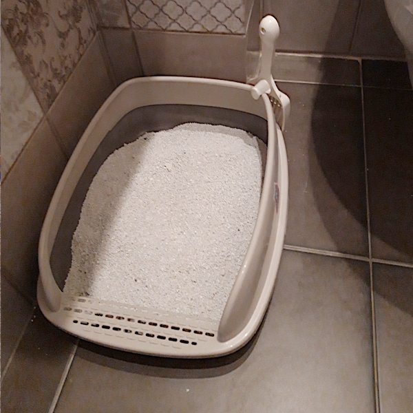 Лоток для кошек с совком Catidea 46х36х15 см, коричневый