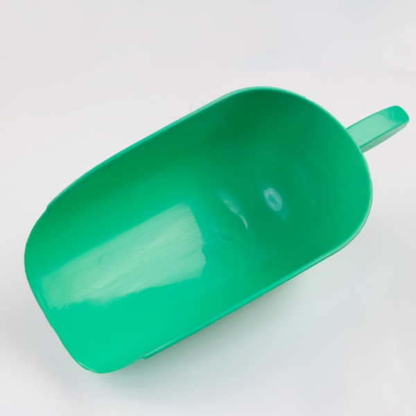 Совок для корма, пластик, зеленый