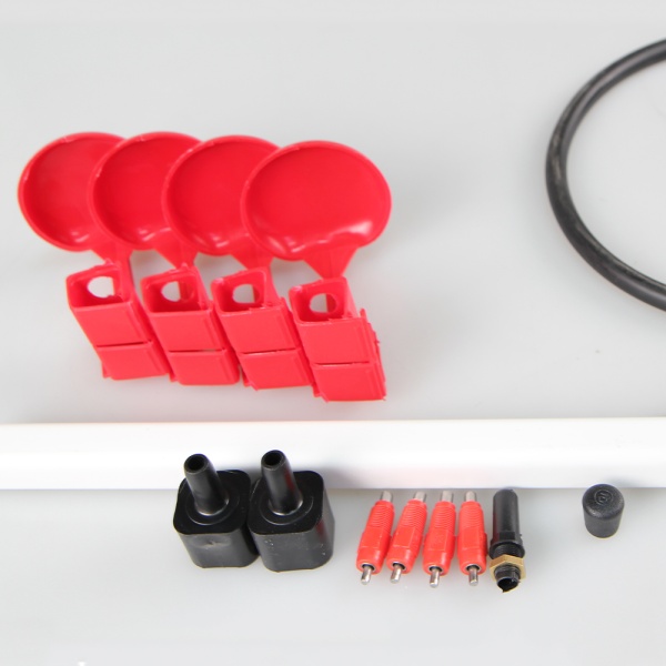 Ниппельная система 4 пластиковых поилки для цыплят и перепелов