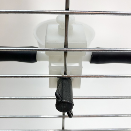 Поилка чашечная с креплением на сетку, регулировкой уровня воды, диаметр 6,3 см, двойной штуцер