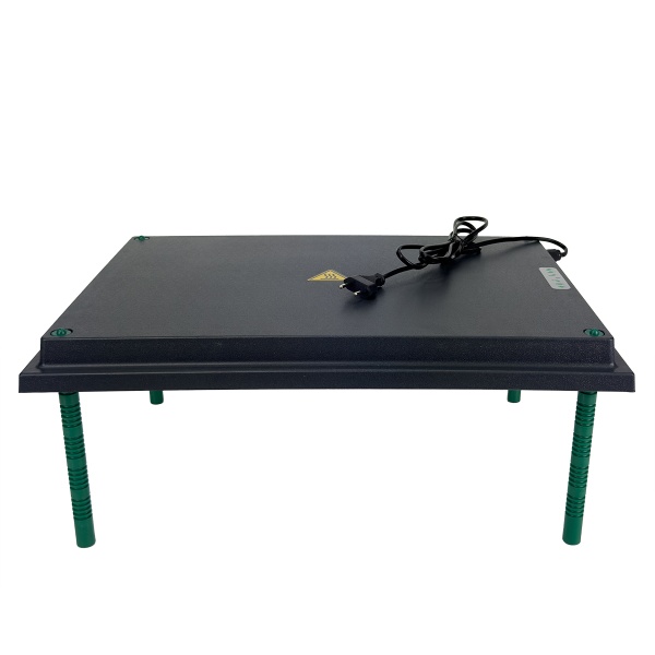 Панель обогревательная HobbyFarm 40х55 см 50 Вт для цыплят