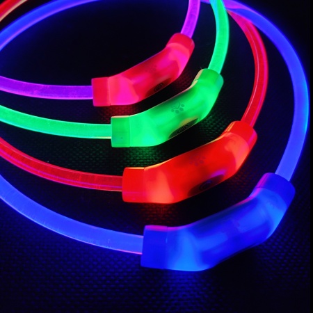 Ошейник светящийся светодиодный для собак с USB зарядкой 70 см, прозрачный с розовым