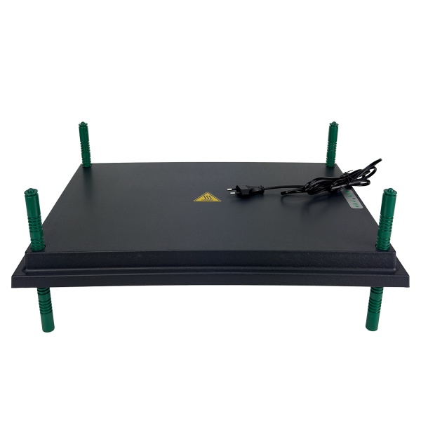 Панель обогревательная HobbyFarm 40х55 см 50 Вт для цыплят