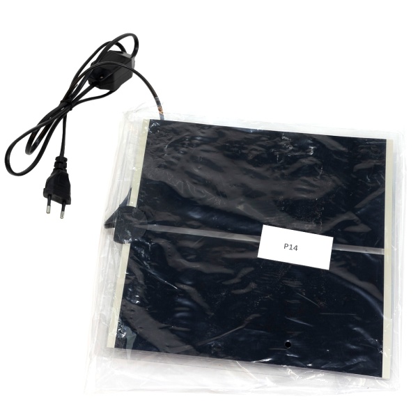 Коврик HobbyFarm 14 Вт 28x28 см для обогрева цыплят, рептилий и рассады с терморегулятором